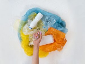 Standar Penggunaan Kantong Plastik Infeksius Kuning di Indonesia
